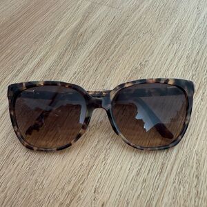 Gucci Brown Tortoise Sunglasses